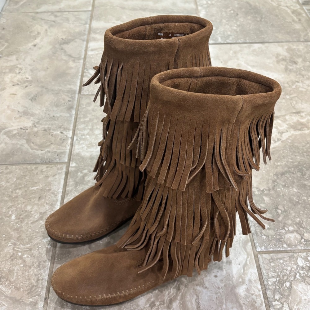 Minnetonka 1638 Womens‎ 3-Layer Fringe Boots Brown Suede Moccasin Mid-Calf 6